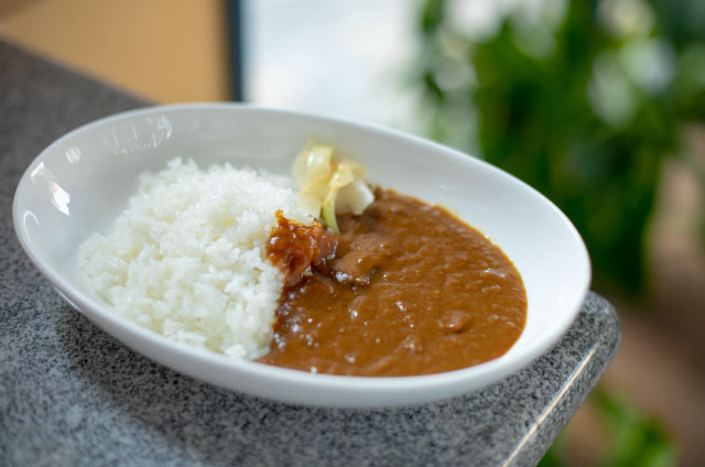 夜食カレー無料サービス