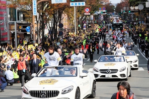 ♪ホークス優勝パレードのご案内♪