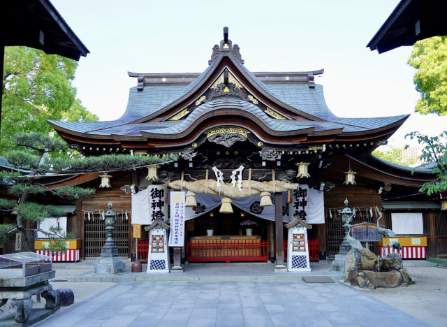 博多のパワースポット！
「櫛田神社」でお参り