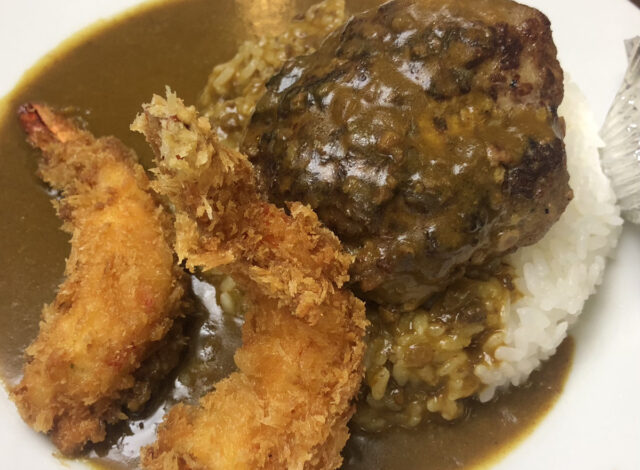 川端商店街にある有名老舗カレー店