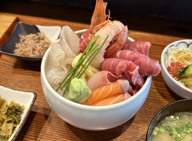 春吉にある鮨と鮮魚が楽しめるお店
