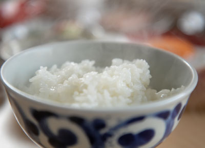 Fluffy white rice to warm your stomach 